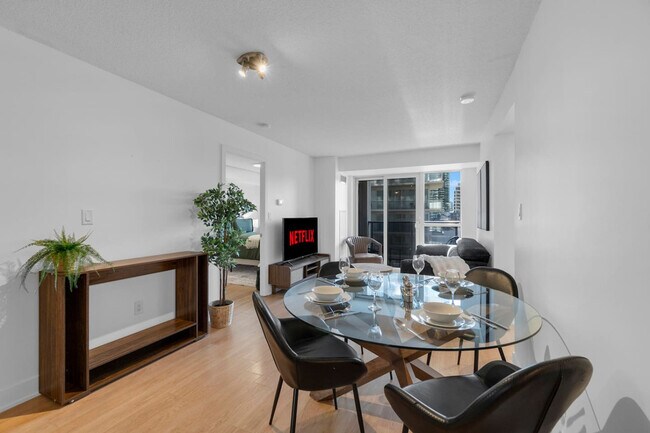 Photo - 20 Blue Jays Way Unité SI ID1403793P