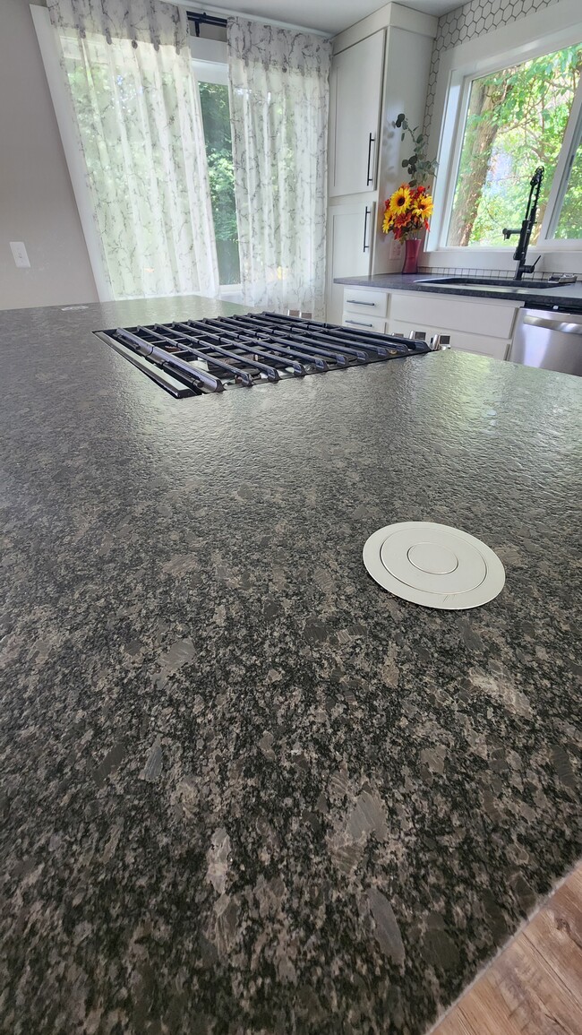 Photo - 8054 Ortonville Rd