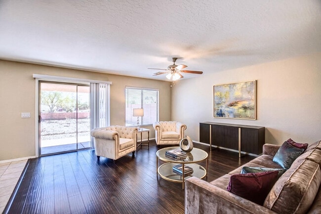 Photo - 24347 N Oasis Blvd