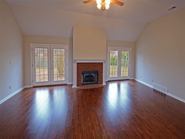 Photo - 3 bed, 2 bath near Macon and Houston Levee