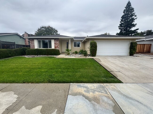 Beautiful Home, Coming SOON! Great Neighbo... - Beautiful Home, Coming SOON! Great Neighbo...