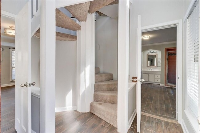 Photo - 1036 Greenwood Ave NE