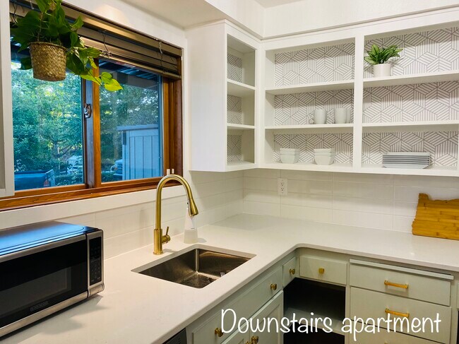 Kitchen - 210 E 3rd Ave Unit D fully furnished