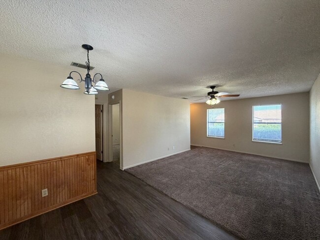 1403 Chapel Creek Rd