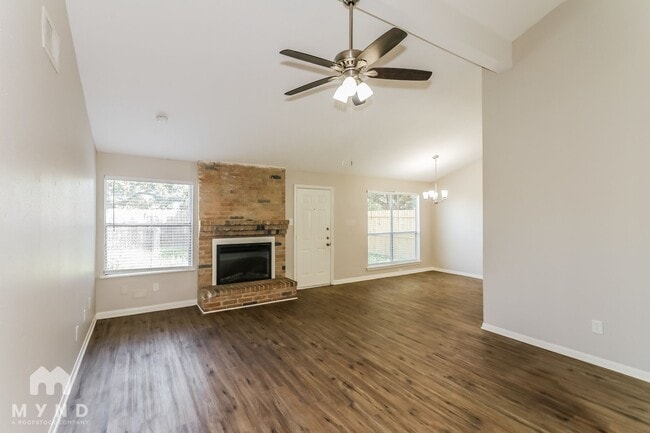 Photo - 15831 Pryor Dr