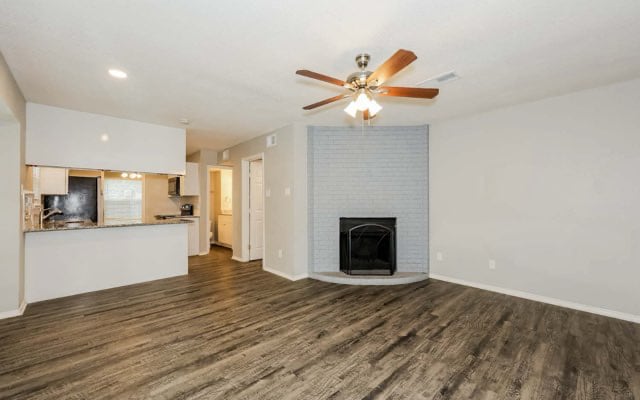 Photo - 616 Nightshade Dr