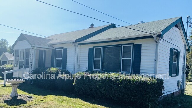 Photo - 408 N Caldwell St