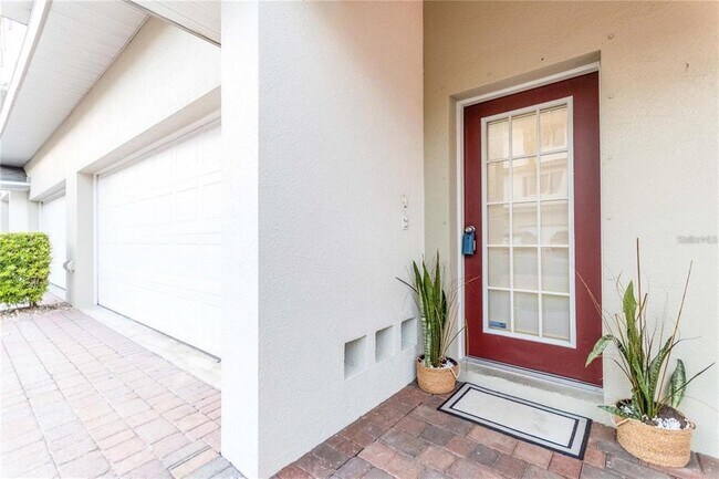 Photo - 3318 10 Th Ln W