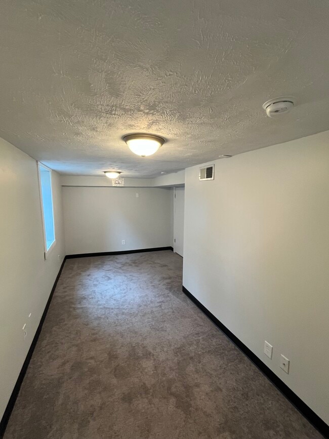 Photo - 430 N 25th St