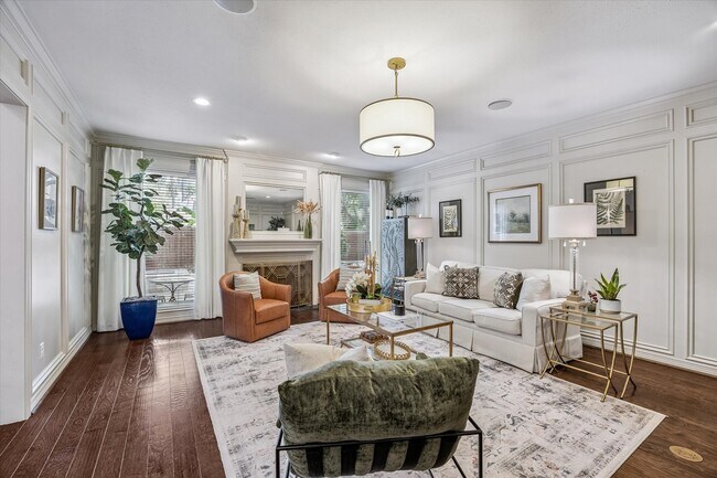 Photo - 27 Cedarwing Ln