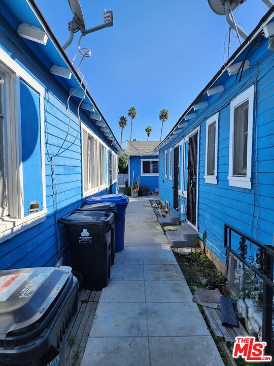 Photo - 1402 N Las Palmas Ave