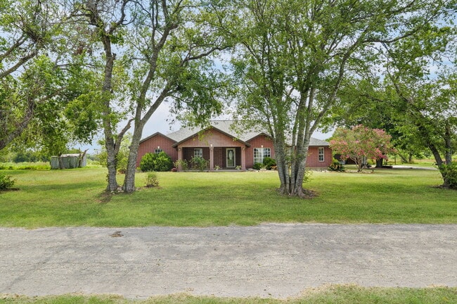 Building Photo - 135 Co Rd 4519