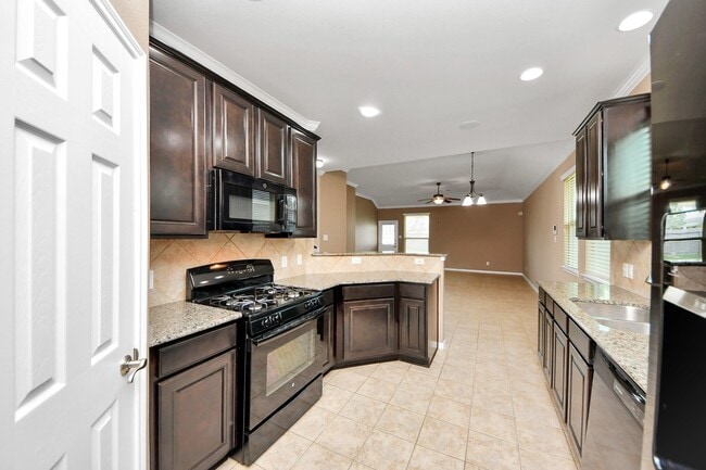 Photo - 7714 Guldan Dr