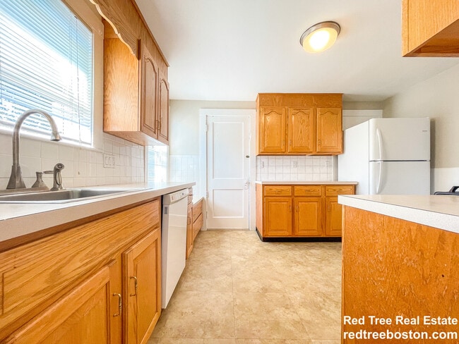 Photo - 57 Breck Ave Unit 3