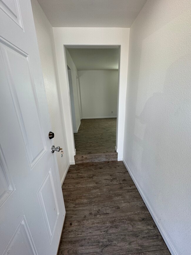 Photo - 341 N 4th St Unit 341 N 4th Street Rental