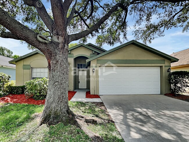 Photo - 2308 Cattleman Dr House