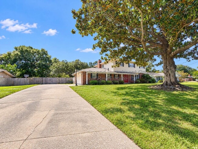 197 Country Club Rd