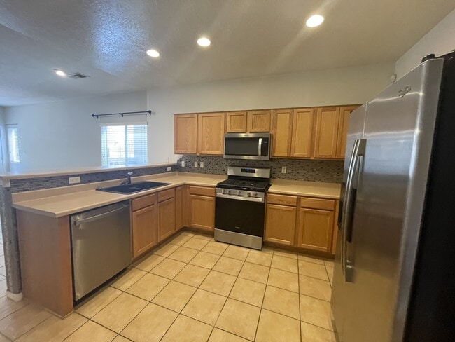 Photo - 6915 Kayser Mill Rd NW