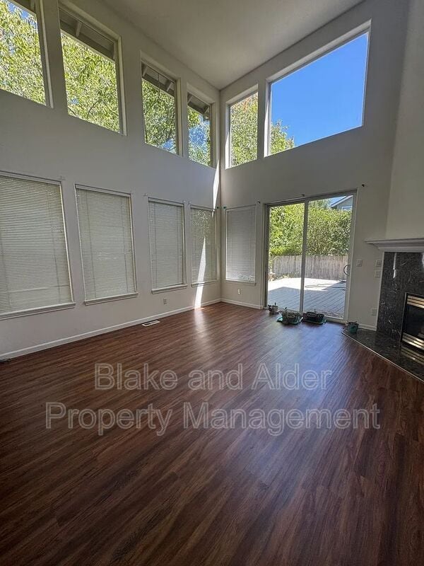 Photo - 1079 NE Creeksedge Dr