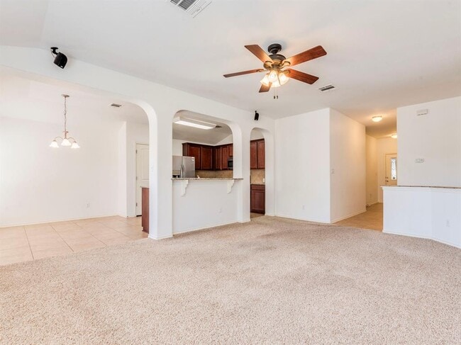 Photo - 100 Quarry Ln
