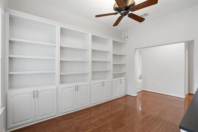 1921 Old York Dr