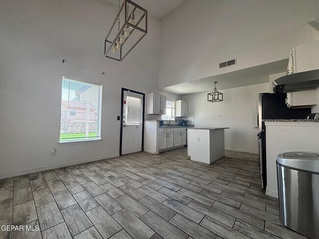 12444 Sombra Grande Dr