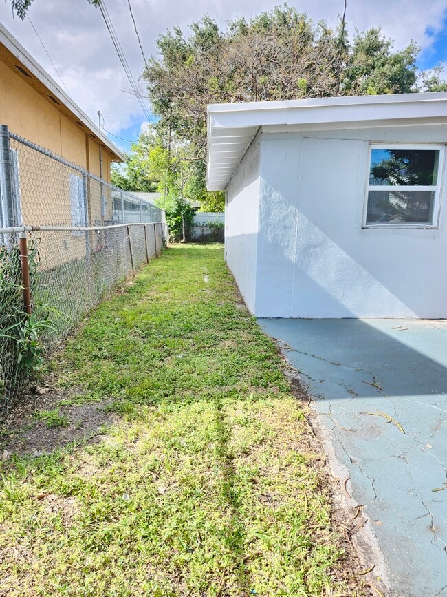 Photo - 8883 SW 126th Ter