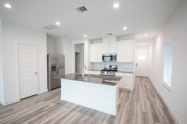 Photo - 10217 Berkeley Spgs Trl