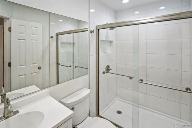 Photo - 5250 S Huron Way Unidad 12103