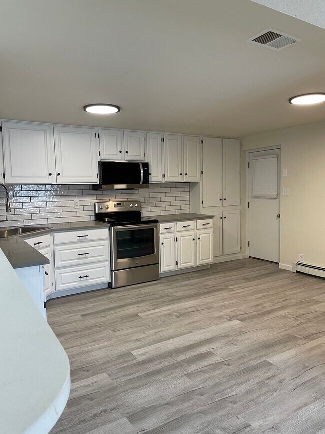 Photo - STUDENTS WELCOME! Spacious 3-Bedroom / 1-Bath Duplex w/ Fenced Backyard