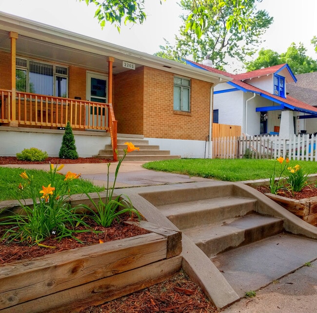 Photo - 2265 South Acoma Street