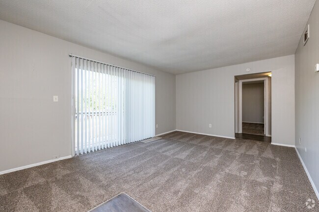 2BR, 2BA - 850 SF - Living Room