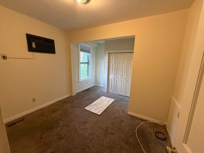 Bedroom 2 - 497 W Main St Unit 2
