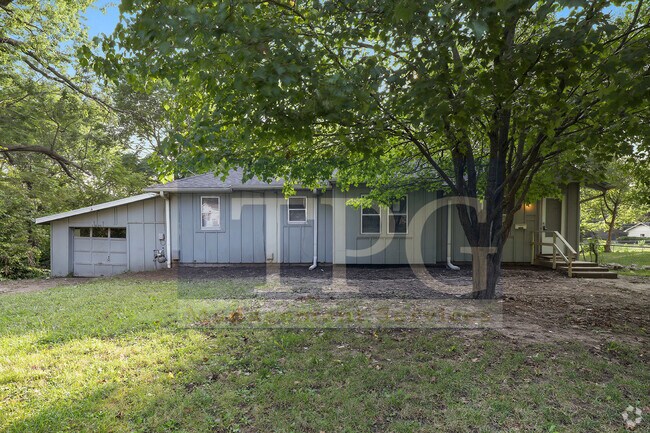 Building Photo - 13425 Parker Ave Rental