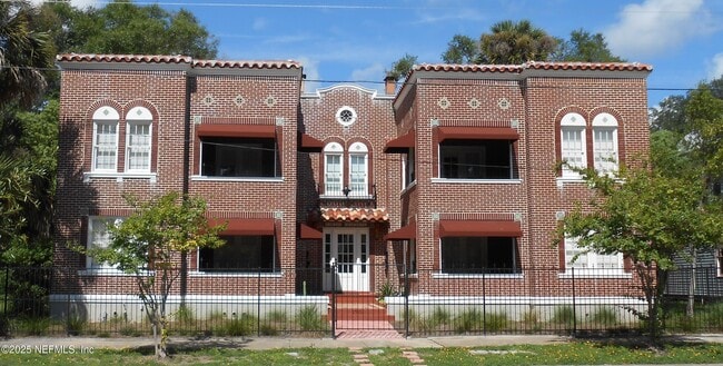 Building Photo - 1310 N Laura St