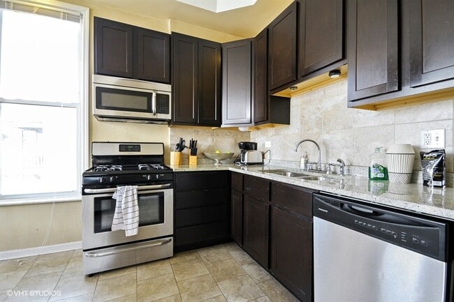 Photo - 1138 W Addison St Unidad 2