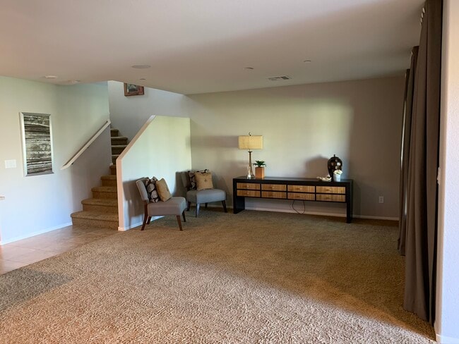 Photo - 2268 Lambro St