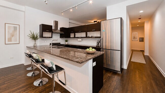 Photo - 6 N Michigan Ave Unit 904