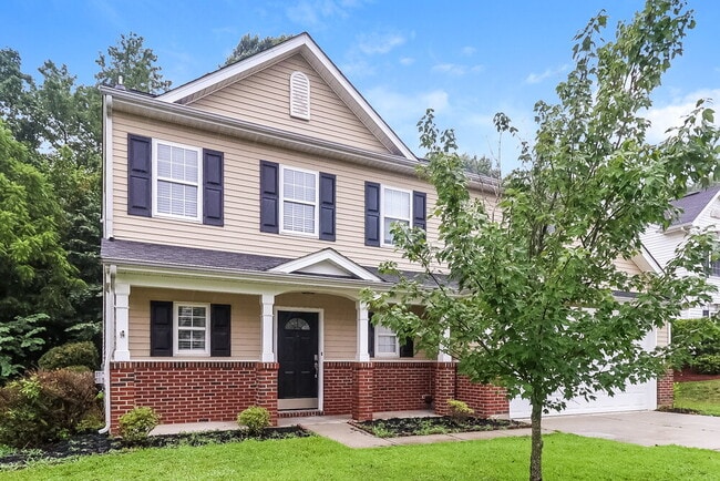 Photo - 142 Hampshire Dr