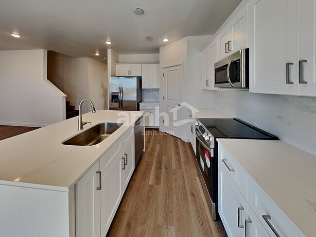 Photo - 18490 W El Cortez Pl