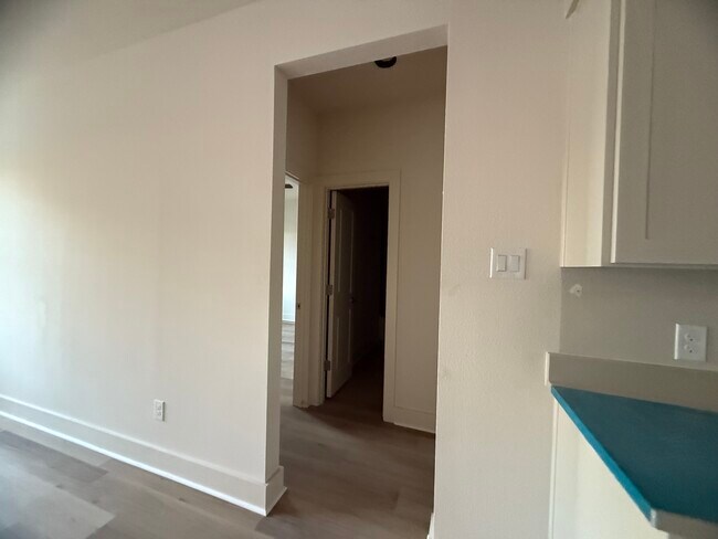 Photo - 106 Kirkland St