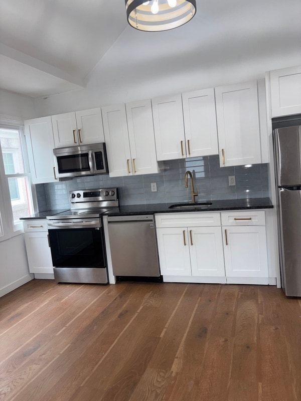 Photo - 6223 Wayne Ave Unidad 2L