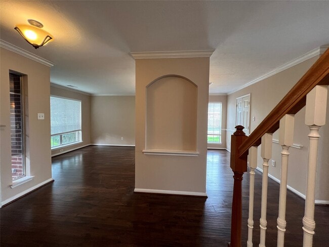 Building Photo - 4903 Lochman Ln