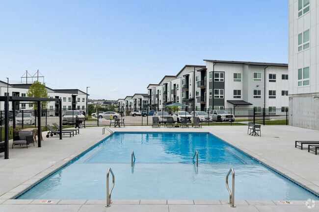Pool - Windsor Hills