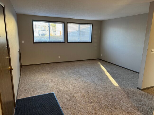 Photo - 4831 Tama St Unit 1