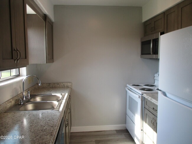 Photo - 1220 Stephen Dr