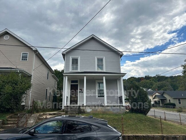 Building Photo - 16 W Peabody St Unit B Rental