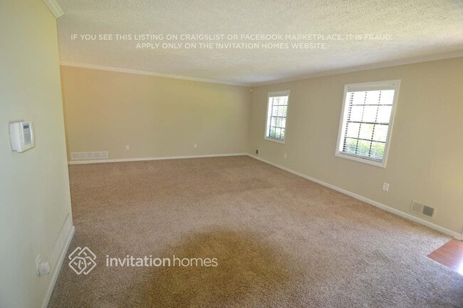 Photo - 71 Landmark Ct SW