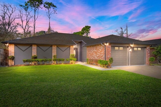 Photo - 835 Mayweather Ln