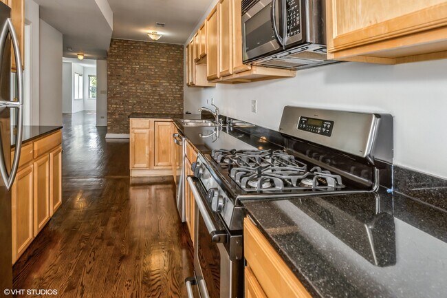 Photo - 3510 W Palmer St Unit 3E